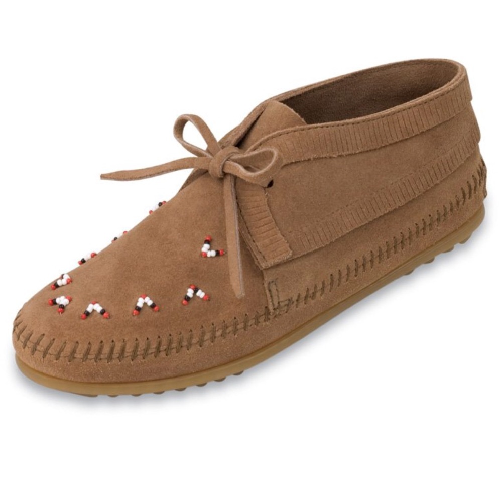 Minnetonka Beaded low ankle boot moccasin